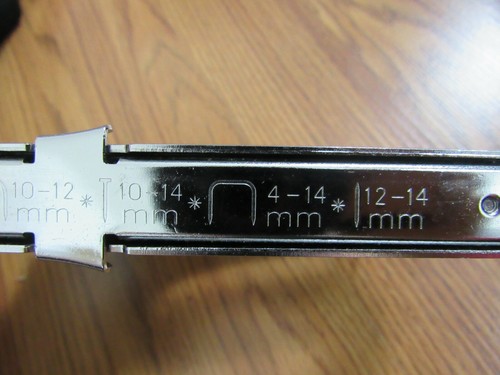 GS NEW METAL 4 WAY STAPLE GUN IN BOX - Picture 3 of 7