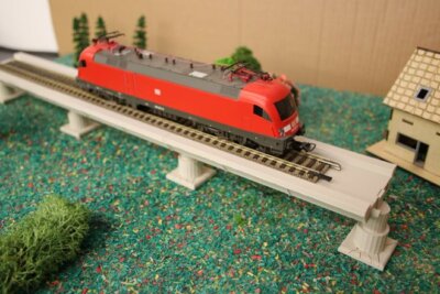 Betonbrücke modular in den Spuren H0, TT und N