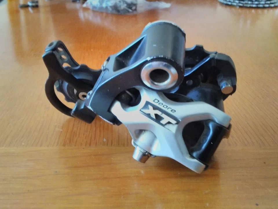 Shimano Deore XT M771 Rear Derailleur Mech Short Cage 9 Speed - Image 1 of 4