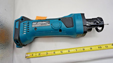 Makita XOC01 18V LXT Lithium-Ion Cordless Cut-Out Tool - Tool Only New bit