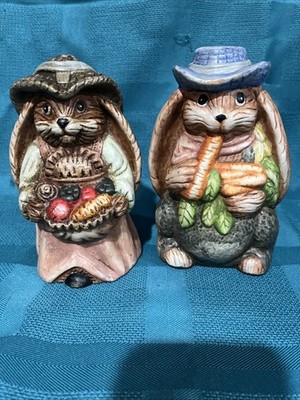 VTG Country Bunnies Ceramic Mom Dad Rabbits Vegetables Garden Hand painted READ