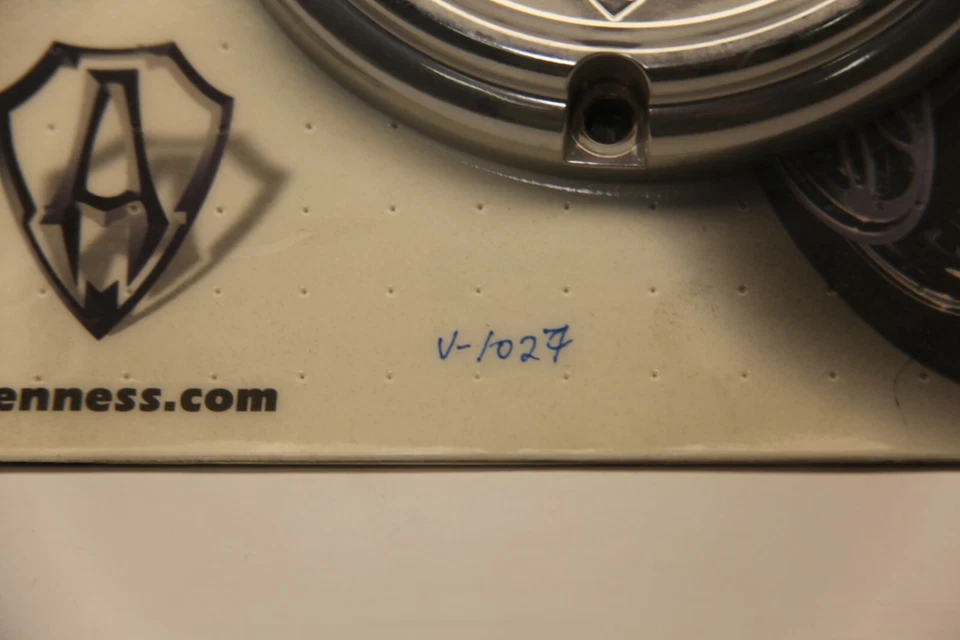 FUNDA CAJA DIAMANTE VICTORIA ARLEN NESS V-1027 Foto 2 de 2