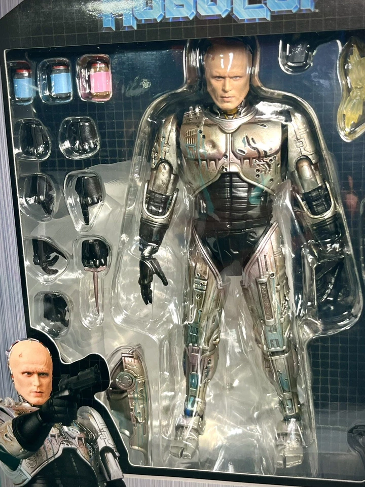 2023 Medicom Toy Mafex - Robocop - ROBOCOP (Murphy Head Ver.) Figure No. 192 - Image 2 of 4