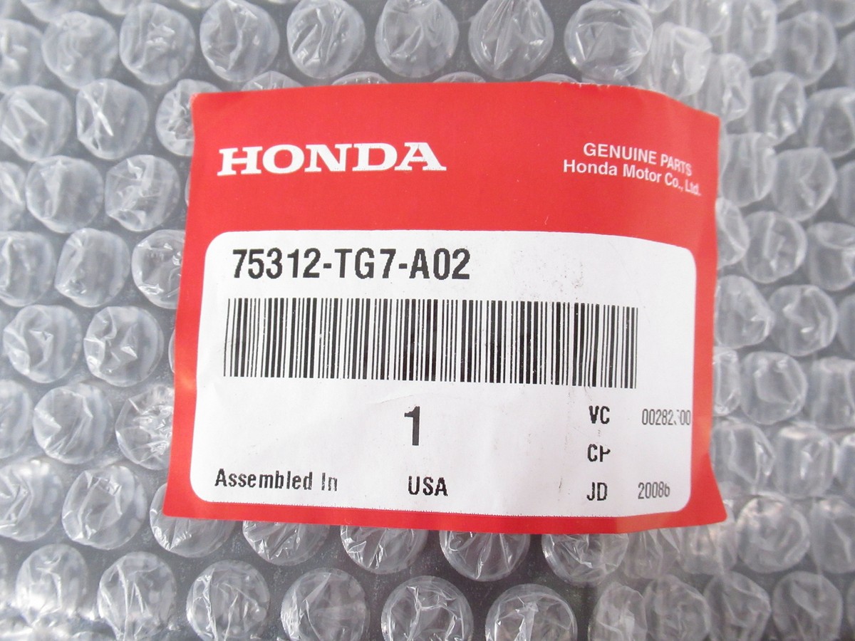 Genuine OEM Honda 75312-TG7-A02 Passenger Front Lower Door Garnish