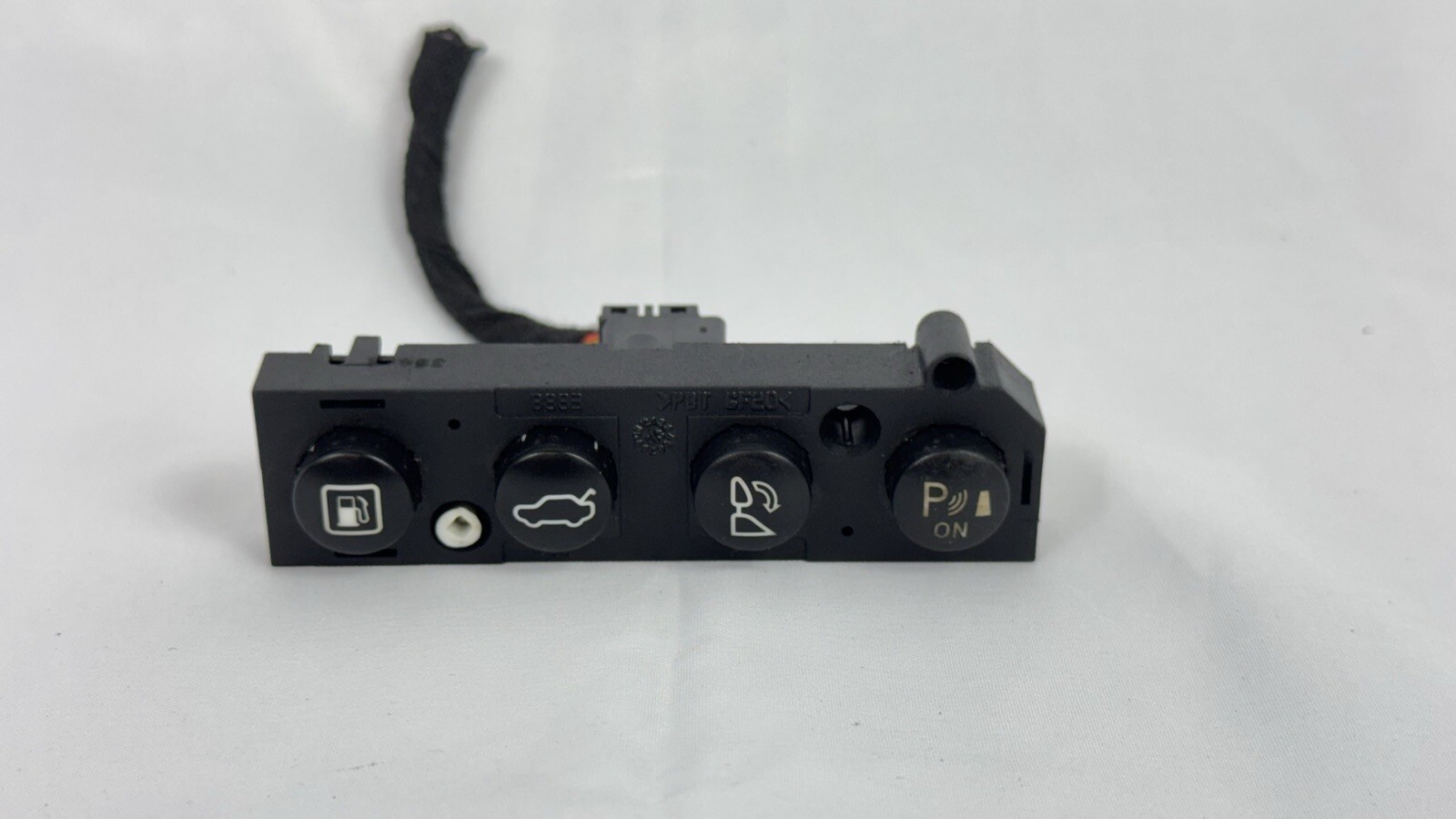 03-13 Maserati Quattroporte Fuel Filler Trunk Switch Headrest Parking Sensor OEM