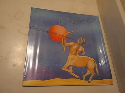 JUSTO BETANCOURT DISTINTO Y DIFERENTE LP 1977 FANIA NO ESTAS EN NADA BELEN - Image 1 of 4