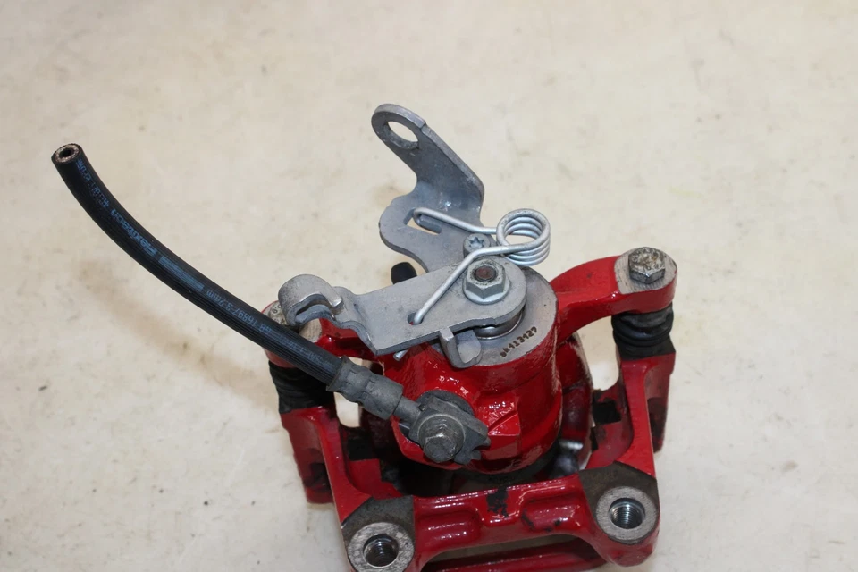 Juego de pinzas de freno rojo Volkswagen GTI 2015-2018 OEM LX61 Foto 4 de 4