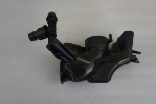 Original VW Polo AW Luftrohr Ansaugrohr Turbolader 04C129654A a63504