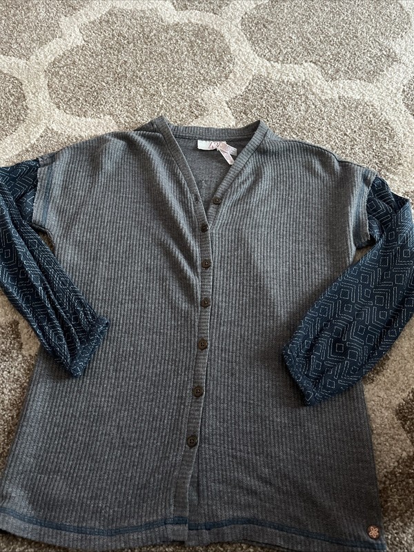 Matilda Jane-435 Gray Waffle Knit Top W/ Geometric Print Sleeves, Size 8