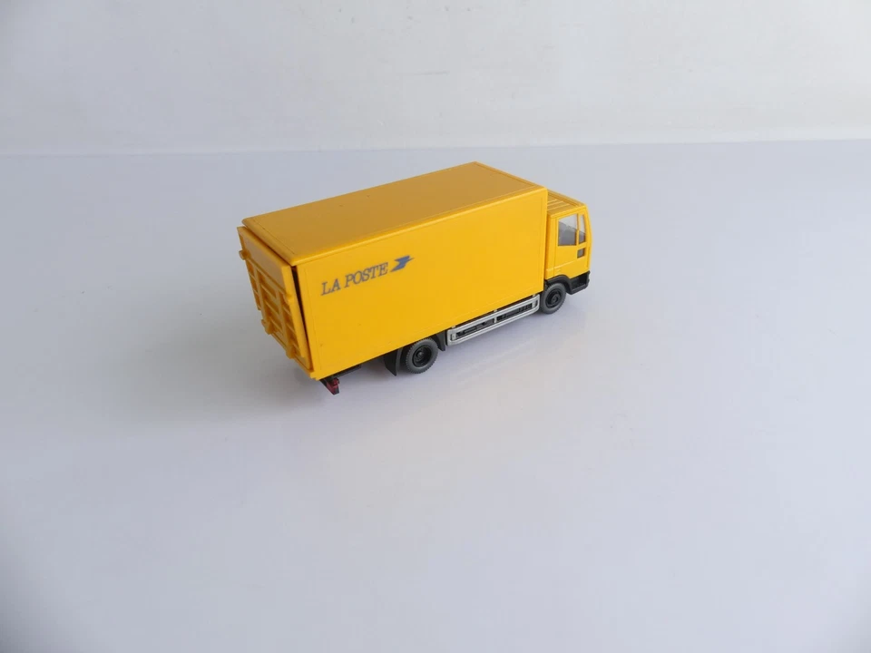WIKING 1:87 EME CAMION IVECO LA POSTE - Photo 3/3