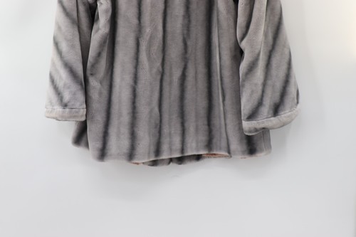 Vintage Faux Fur Chinchilla Jacket Size Large - Picture 9 of 9