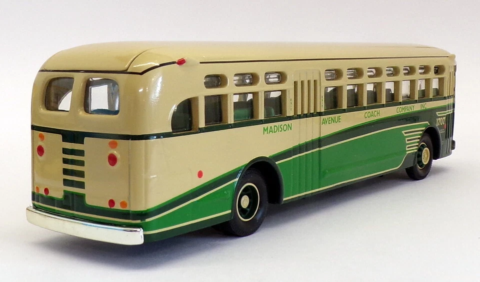 Corgi Appx 20cm Long Diecast 54002 - GM 4506 Coach - Madison Ave - Image 2 of 3