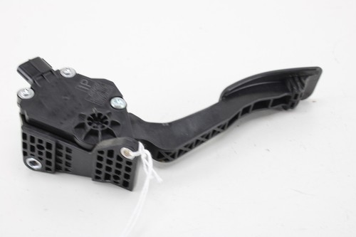 2015- 2019 SUBARU OUTBACK LIMITED ACCELERATOR GAS PEDAL ASSY OEM - Picture 5 of 6