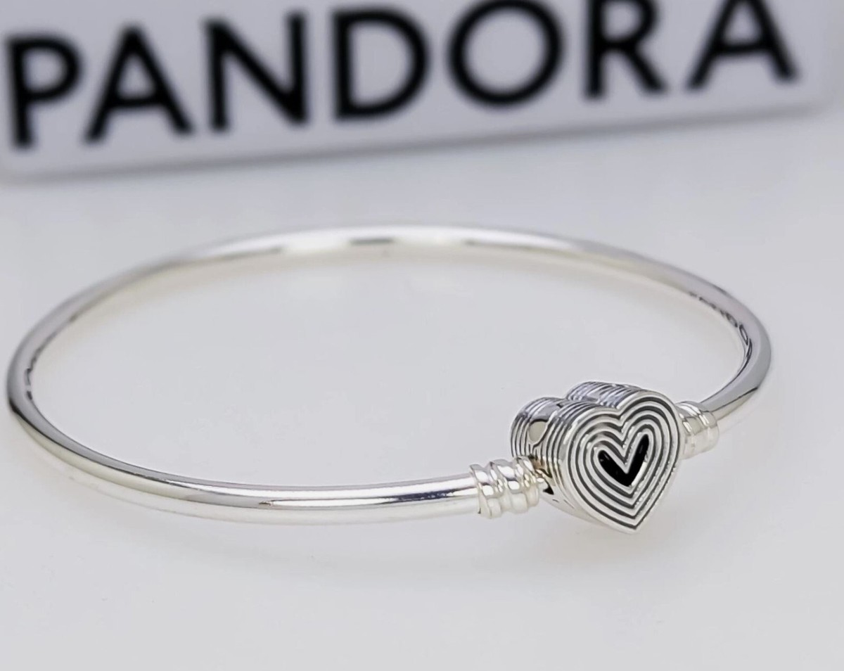 専用　SILVER925 HEART DESIGN BANGLE/シルバー PANDORA 925 Radiating Heart Clasp Bangle Bracelet New in box