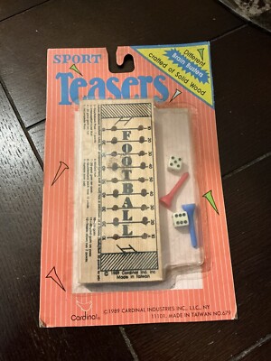 1989 Cardinal SPORT TEASERS / BRAIN BUSTERS Football Peg/Dice Game, never opened