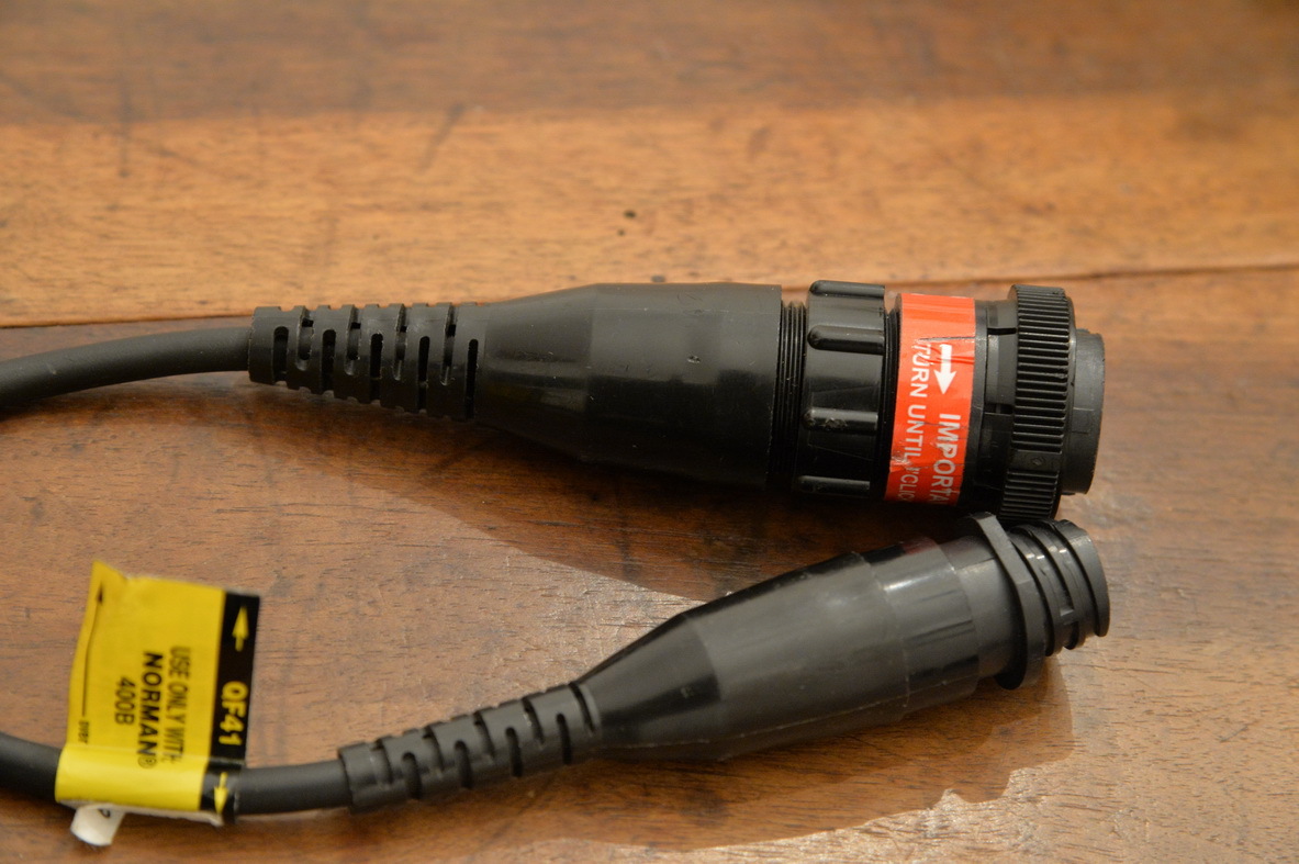 Adaptateur Quantum QF41 Pour Pack Norman 400B – Neuf En Boîte, Jamais Utilisé