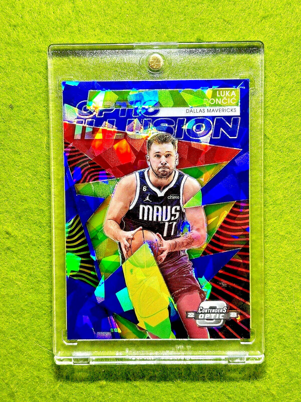 Luka Doncic BLUE PRIZM CRACKED ICE #/75 SSP CARD 2022 Contenders Optic ILLUSION