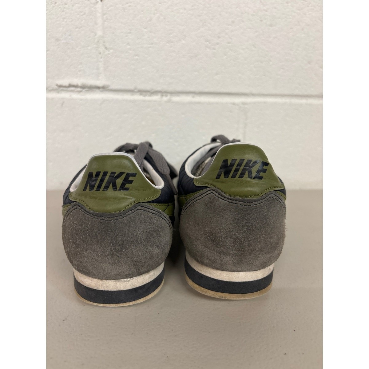 Nike SZ 9 classic cortez nylon sneaker green blue gray low  display picture 3