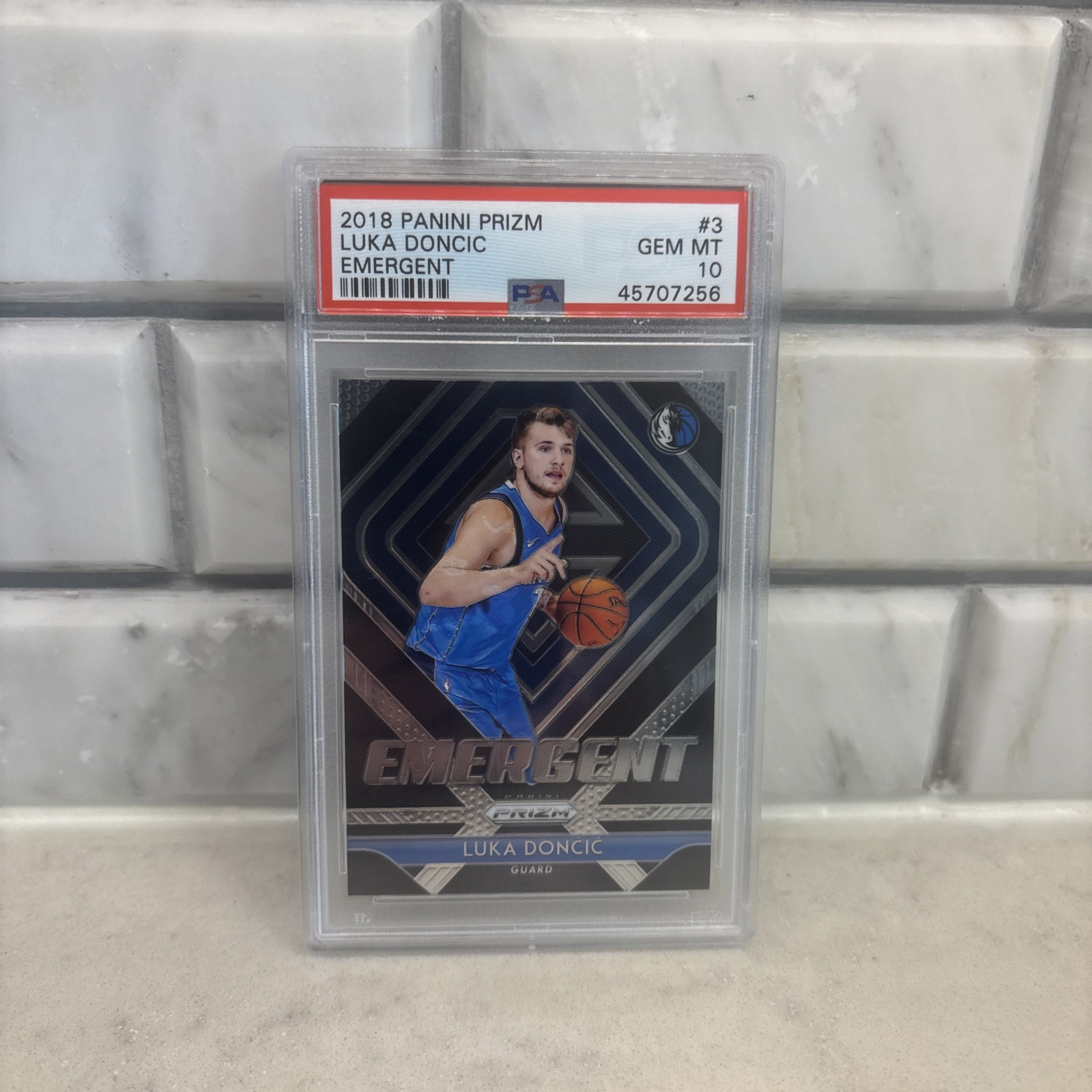 Luka Doncic 2018-19 Panini Prizm Rookie RC Emergent PSA 10 GEM MT Mavs Lakers