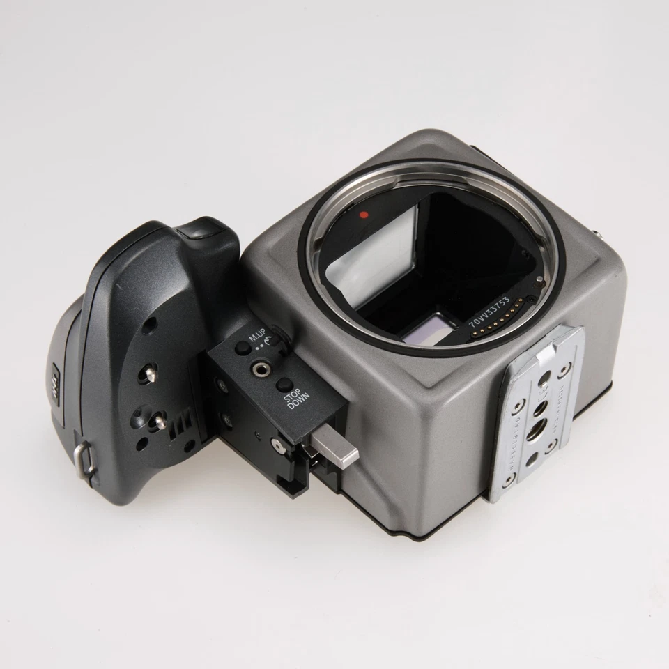 Hasselblad H4X Camera Body Phase one digital back used - Image 2 of 4