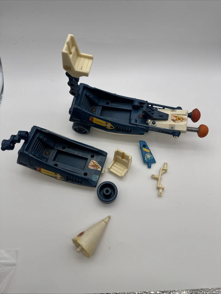 Vintage MEGO Micronauts HYDRA Robot Vehicle - Image 3 of 3