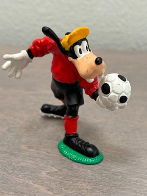 Disney Sport Goofy Soccer Player Bullyland PVC Figure Vintage 1998