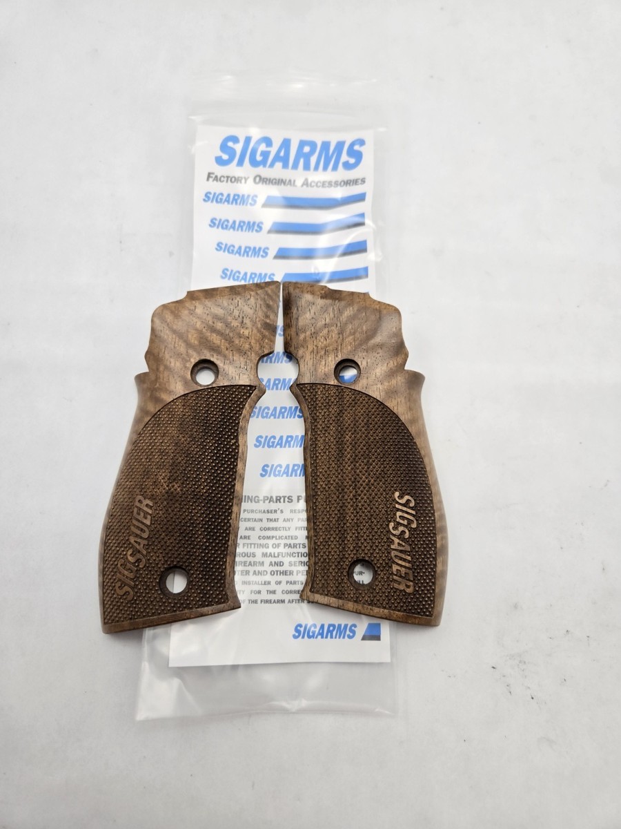 Factory Sig Sauer P226 Sao X5 Deluxe Walnut Wood Grips Single