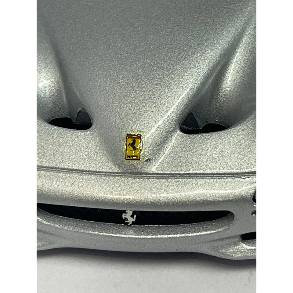 Bburago Ferrari F50 1/24 Diecast 1995 Silver Sports Car Made in Italy - Image 3 of 4