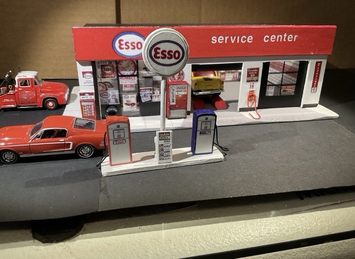 1/64 Scale Handmade Esso Gas Station Diorama | eBay