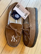 NEW YORK YANKEES Moccasin FOCO Brown MLB Loafer Slippers Shoes (Men's SMALL)