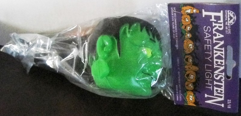FRANKENSTEIN SAFETY LIGHT / FLASHLIGHT SEALED (1990'S?) NEAT HORROR RACK TOY