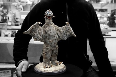Ultra Q Pegila (Freezing Monster) Art Statue 30 cm 冷凍怪獣 ペギラ