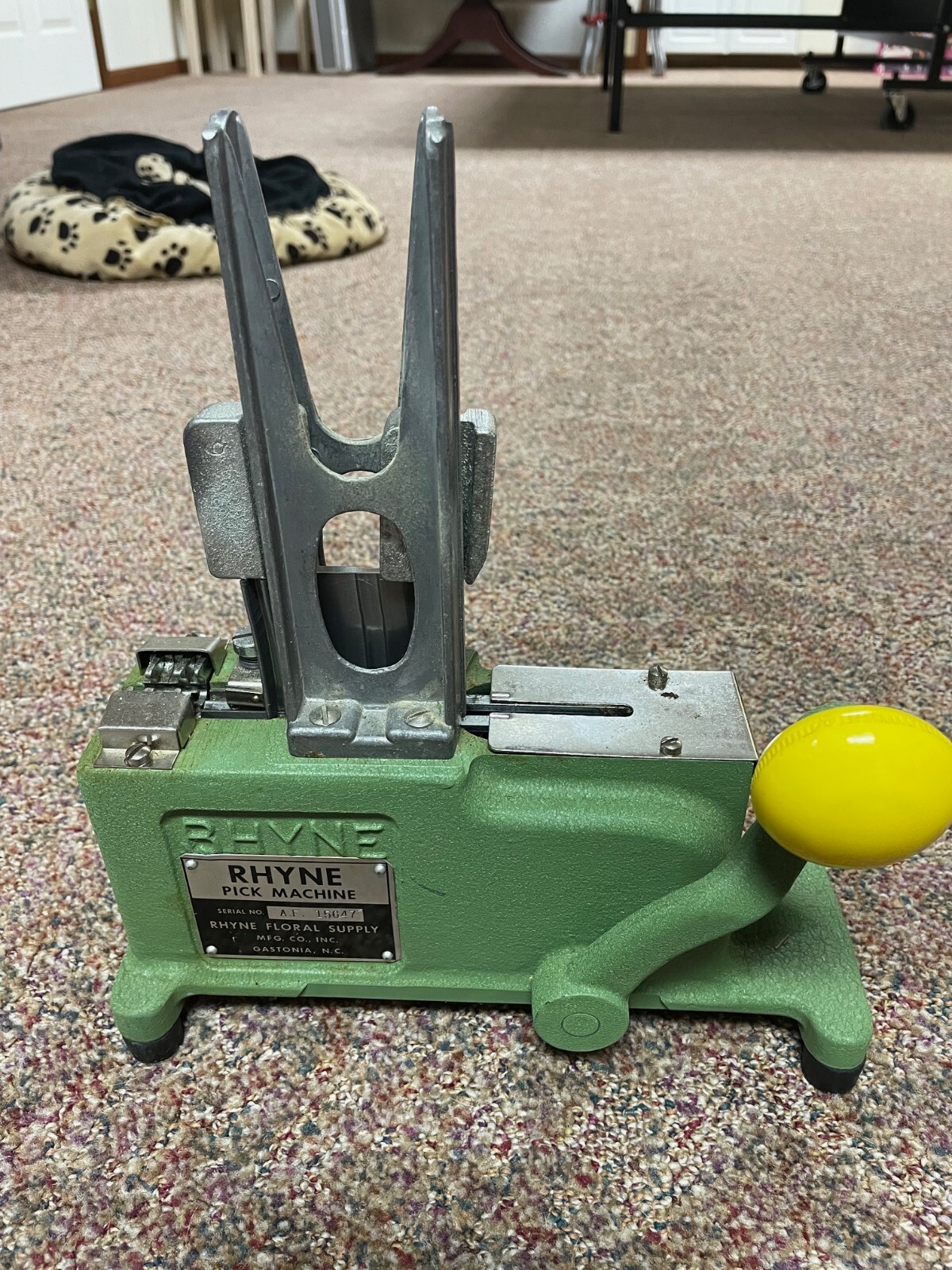 VTG Rhyne Pick Machine Flower Stem Floral Crimping Stemming w/ weight