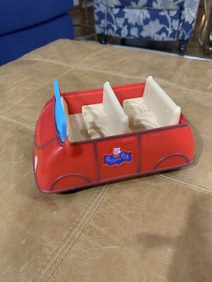 Peppa pig Red Car With Sounds 6 Different Sayings Snort Beep Talks 2003 vintage