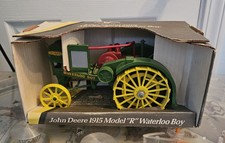ERTL John Deere 1915 Model R Waterloo Boy