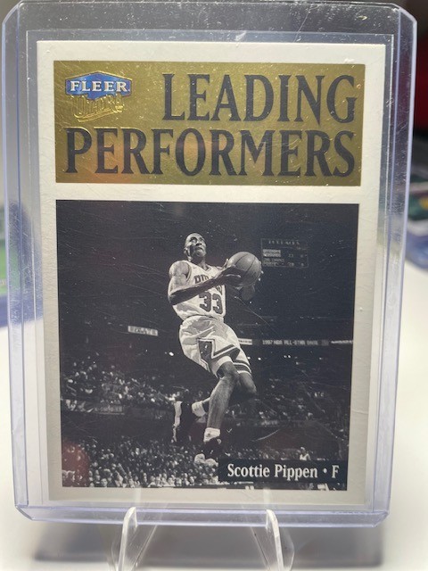 🏀🔥1998-99 Fleer Ultra - Leading Performers Scottie Pippen #14 LP