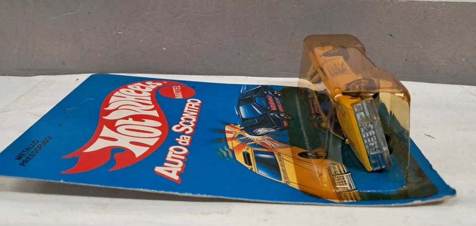 HOTWHEELS 1/64 AUTO DA SCONTRO    MATTEL 1984 ITEM 7827 MADE IN HONG KONG - Immagine 3 di 3
