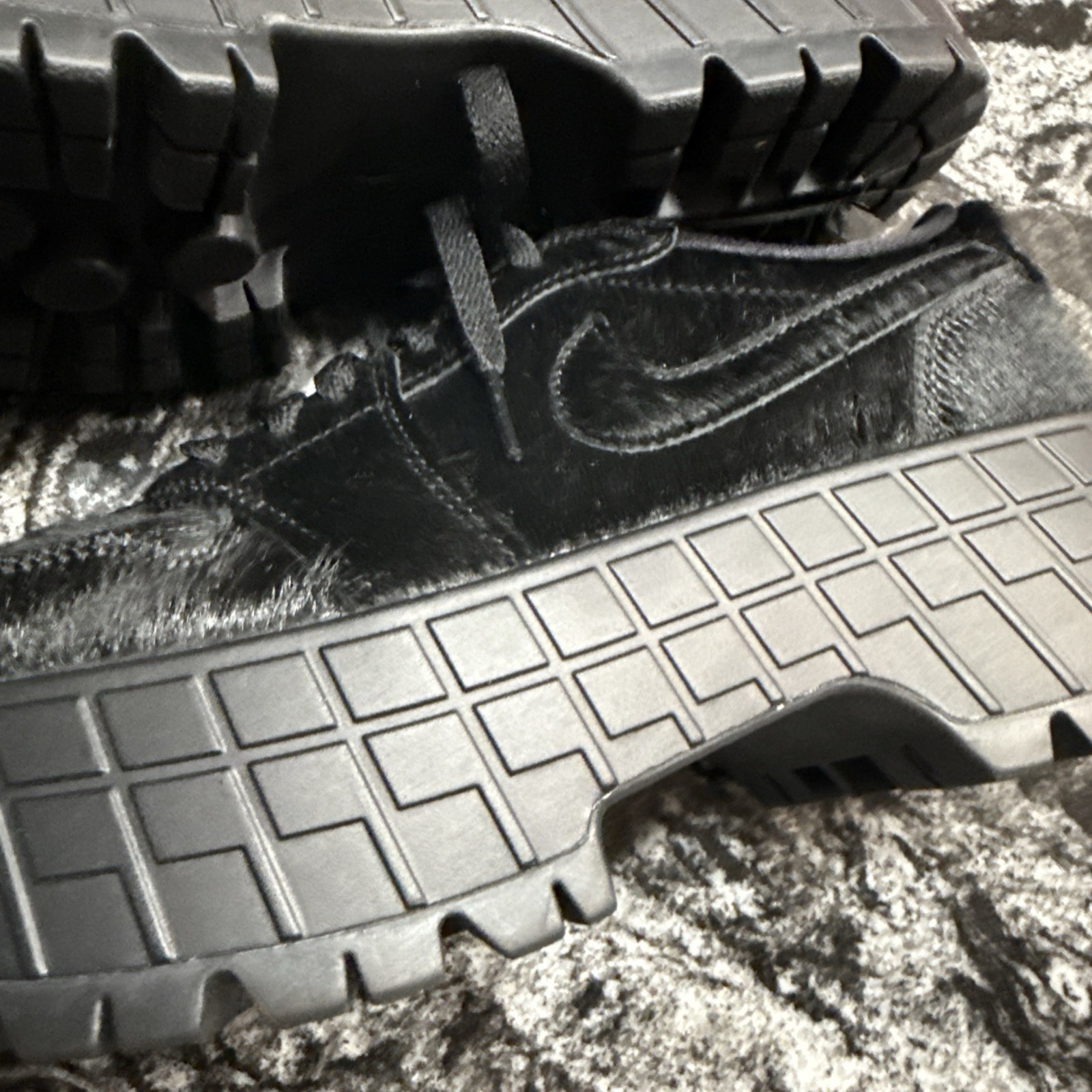 Nike Air Jordan 1 Brooklyn stivali bassi neri pony taglia 10 5 [IB7210 006] nuovi senza scatola