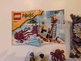 LEGO Pirates: Kraken Attackin' (6240)