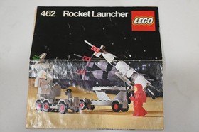 Vintage Classic Space Lego 462 Mobile Rocket Launcher