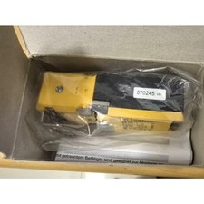 1PC New PILZ 570245 PSEN me4.1 / 4AS Safety Switch
