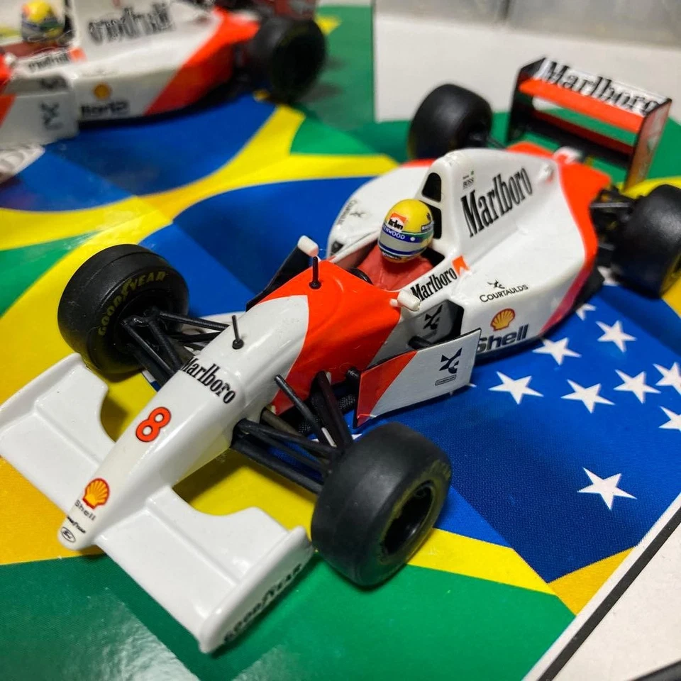Modelo UC 1/43 McLaren McLaren MP4/8 Ayrton Senna Foto 3 de 4