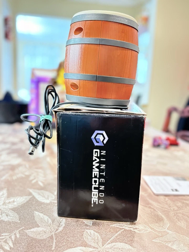Difícil de encontrar 2003 Nintendo GameCube Donkey Konga DK Bongos - Usado, sin juego, VIENE CON CAJA Foto 3 de 4