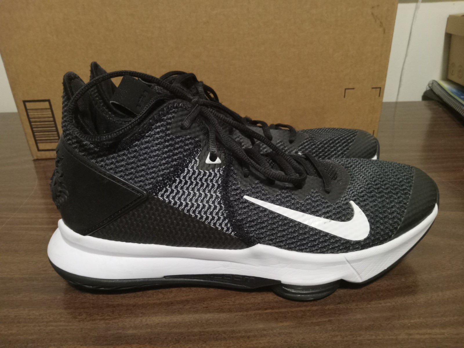 Nike LeBron Witness 4 Black Mens Size 12 Basketball Sneakers LBJ BV7427-001