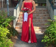 Faviana Formal/Prom Dress Size 4 With No Alterations Worn Once One Owner