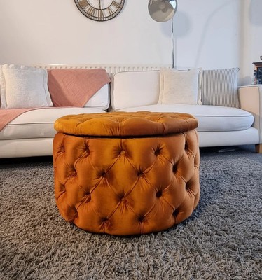 New Customizable Tufted Velvet Round Storage Ottoman with Divided Compartment