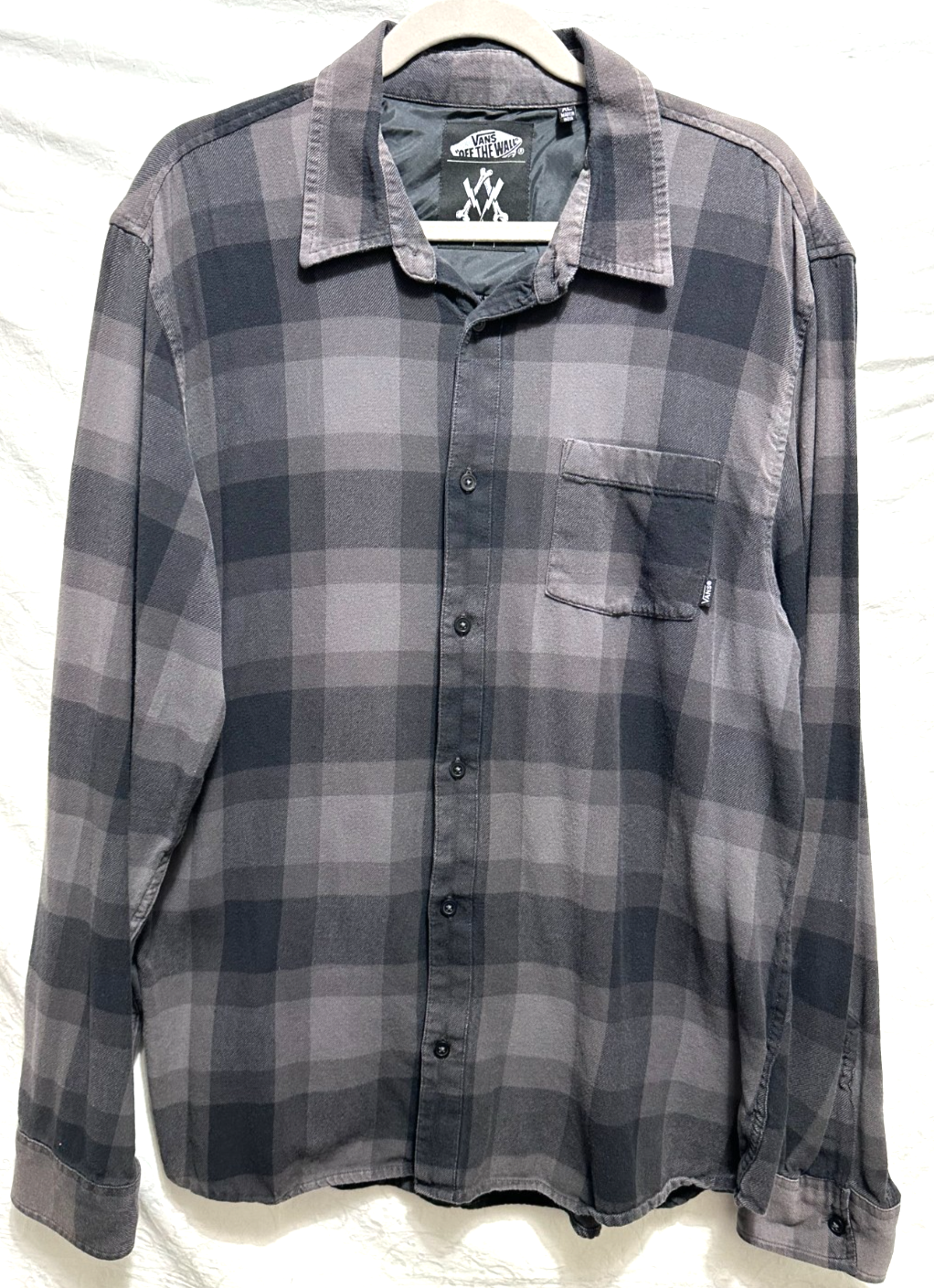 Van's Off the Wall Men's Size XL Black & Gray Long Sleeve Flannel Shirt