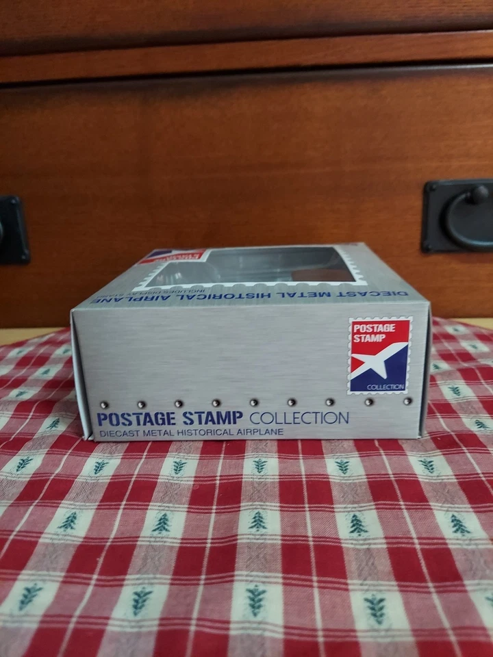 Daron PS5399-2 F-16 Fighting Falcon Thunderbirds Diecast 1:126 Scale NIB  - Image 4 of 4