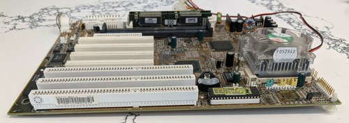 ECS P5TX-Bpro Socket 7 PCI ISA Motherboard with Pentium-S 133Mhz CPU & EDO RAM - 第 2/4 張圖片