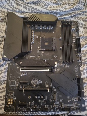 MSI MPG B550 Gaming Plus V1 Gaming Motherboard (AMD Ryzen 5000, AM4)